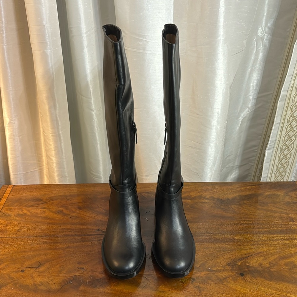 NEW!!  L. Paolo Kamile Knee High Riding Boot